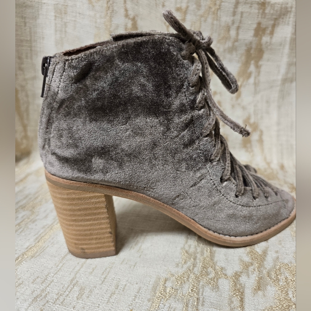 Jeffrey Campbell Grey/Brown Velvet Lace-Up Heels Sz6.5 - Picture 5 of 16